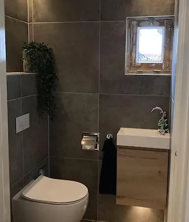 Voorsterstaete, Former Barn Luxury With Garden Shower