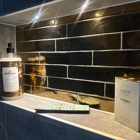 Voorsterstaete Former Barn, Including Jacuzzi Semesterbostad *