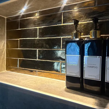 Voorsterstaete, Formele Barn Luxury Stay With Garden Shower