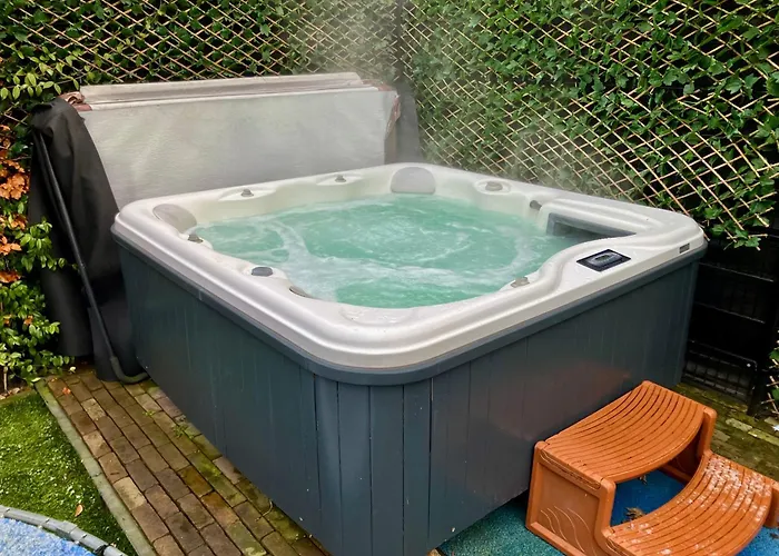 בית נופש Voorsterstaete Former Barn, Including Jacuzzi Voorst Gem Voorst