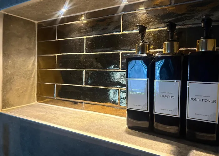 Voorsterstaete Former Barn, Including Jacuzzi