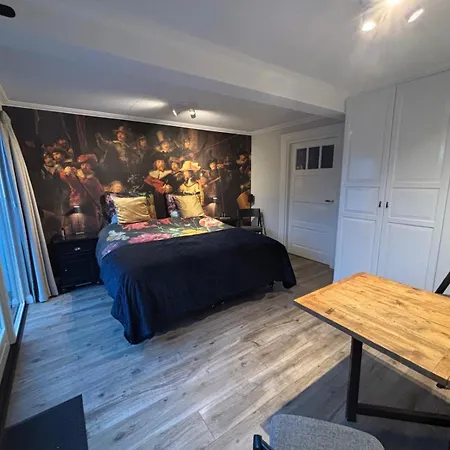 Prázdninový dům Voorsterstaete Former Barn, Including Jacuzzi *